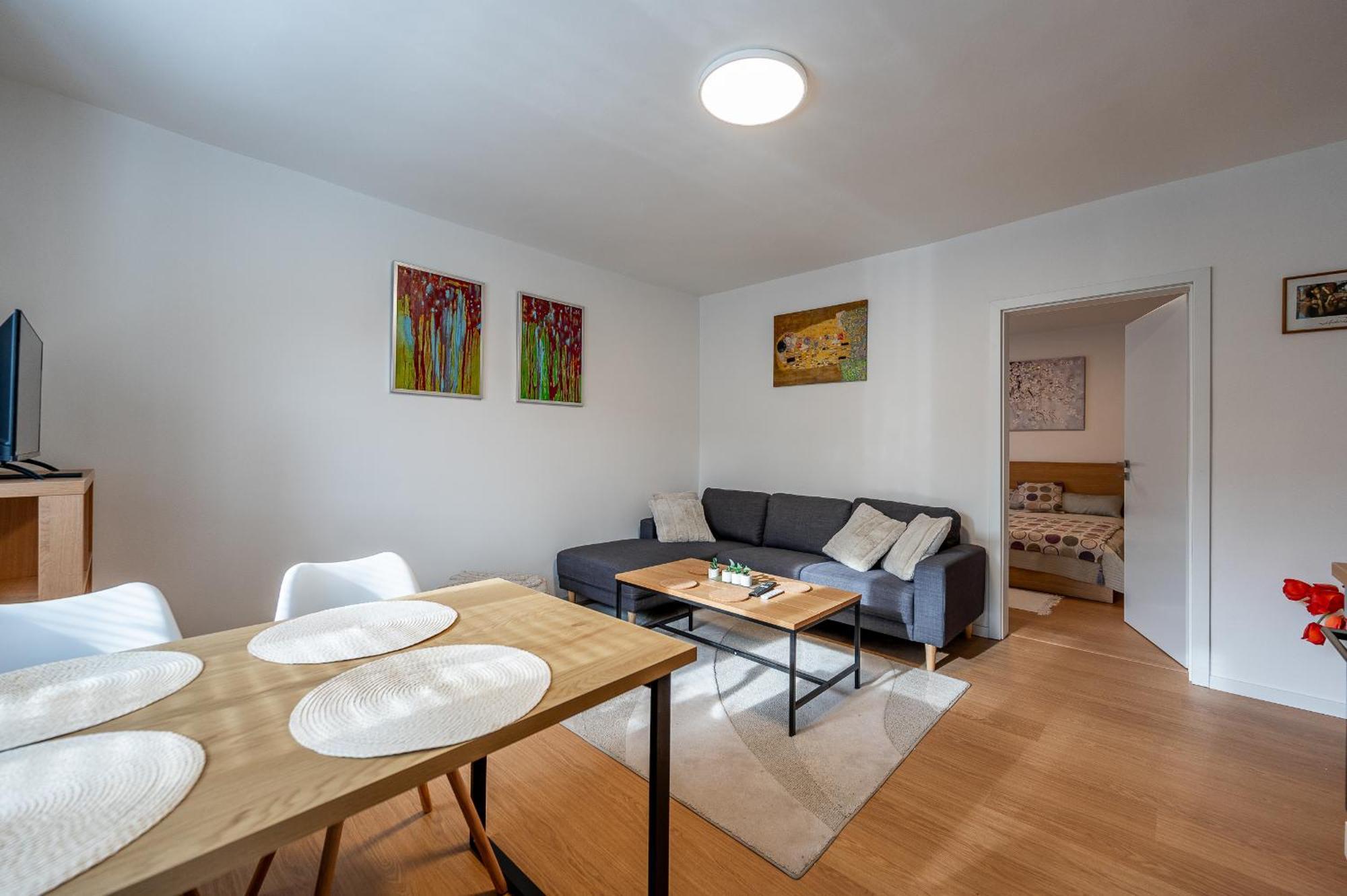 3 Room Private Flat Kosice City Center Fresh And New! Exterior photo